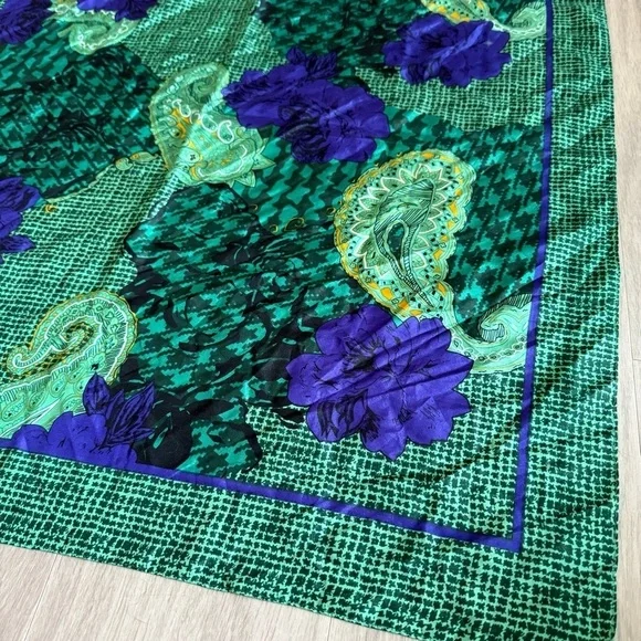 Vintage Christian Dior Paisley Printed Green Scarf - Picture 3 of 6